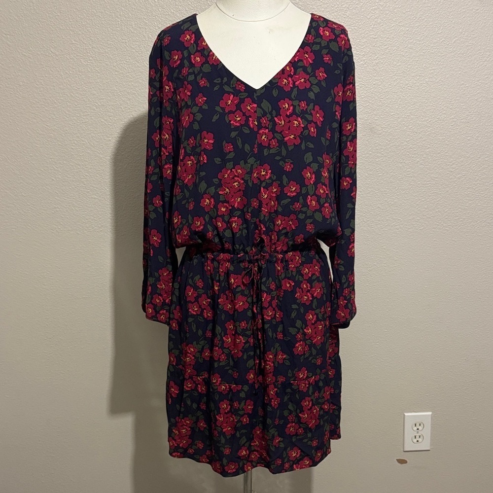 Garnet Hill Floral Print V-Neck Dress 3/4 Sleeves Gathered Waist Feminine